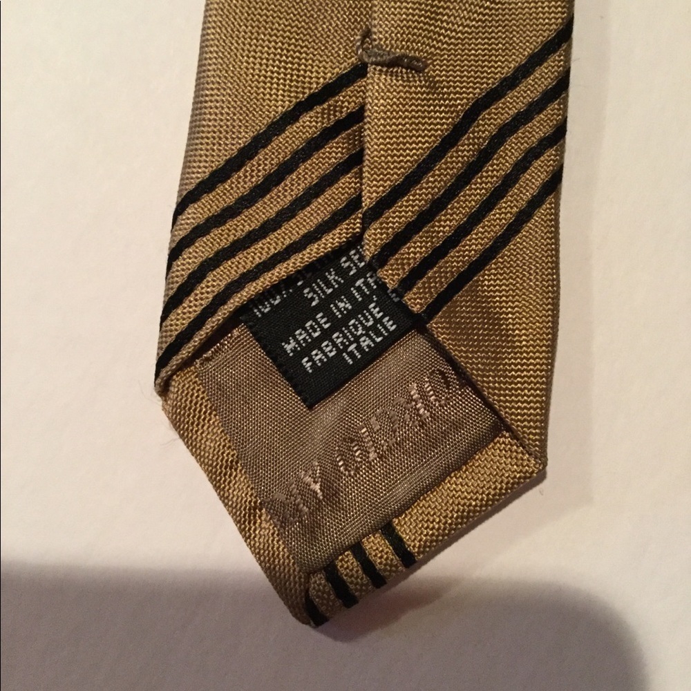 Giorgio Armani (Armani Collezioni) 100% Silk Tie - Picture 5 of 8